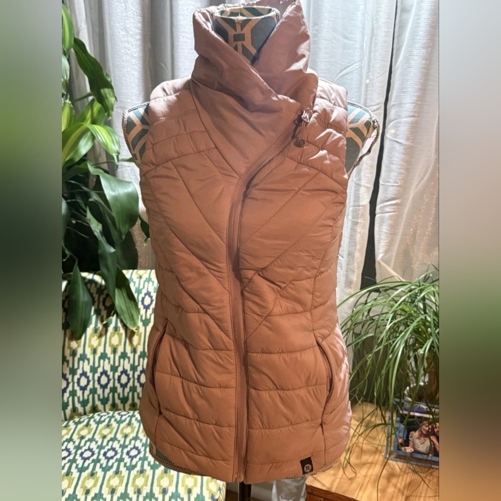 Mondetta Outdoor Project Women’s Down Filled Zipped Puffer Vest Size Small